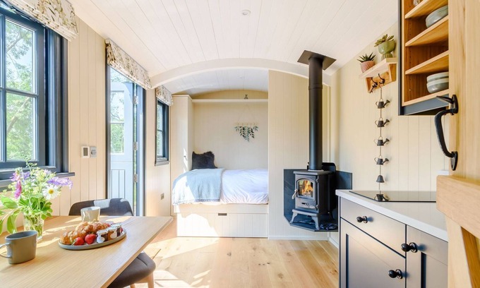 Langcliffe Cottage | The peaceful position surrounded by stunning countryside and beautiful walks.