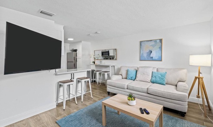 Plant City Apartment | The Peaceful VILLAGE unit #1