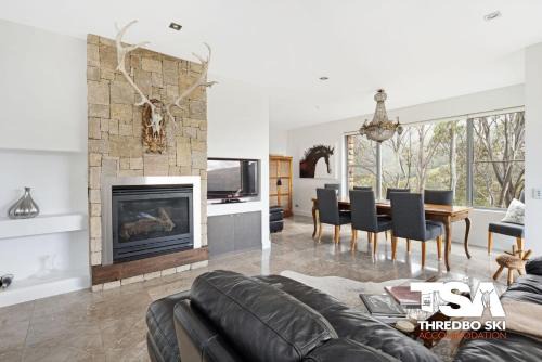 Thredbo Ski Chalet | The Peak 3