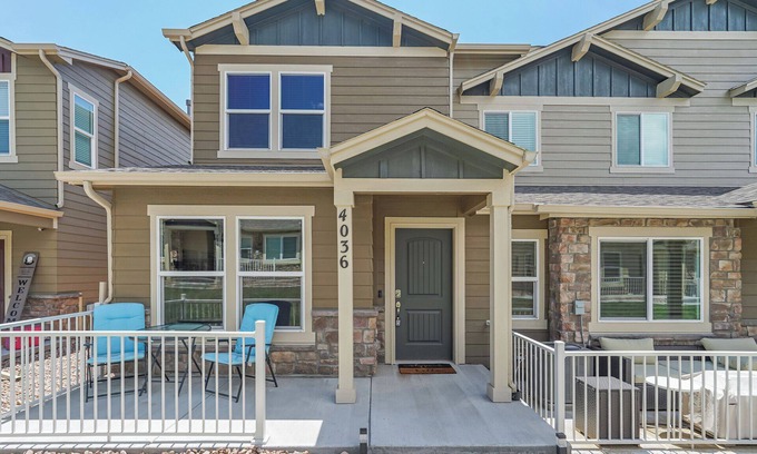 Southeast Colorado Springs House | The Peakside Retreat | Elliptical | Desk