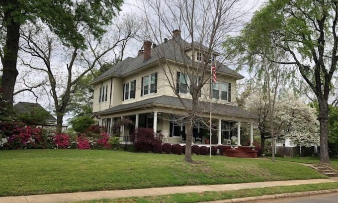 Texarkana House | The Pecan House