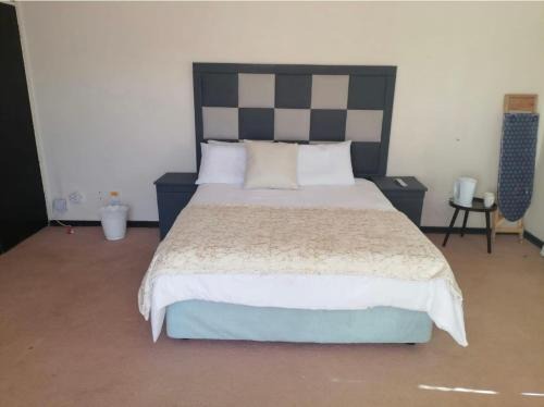 Carletonville House | The Pele Guest House