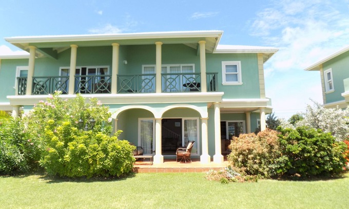 Rodney Bay House | The Pelican #3 - Spacious 2 bedroom 2.5 bath waterfront Condo in the heart of Rodney Bay.