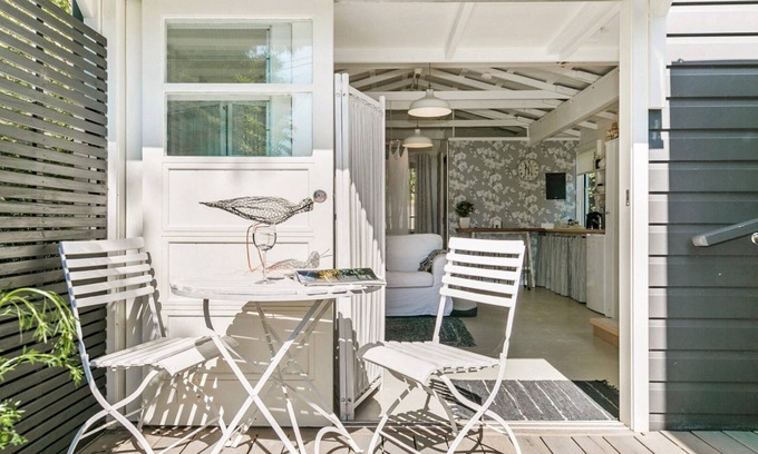 Pretty Beach Central Coast House | 'The Pelicans Nest' by Accom Holidays
