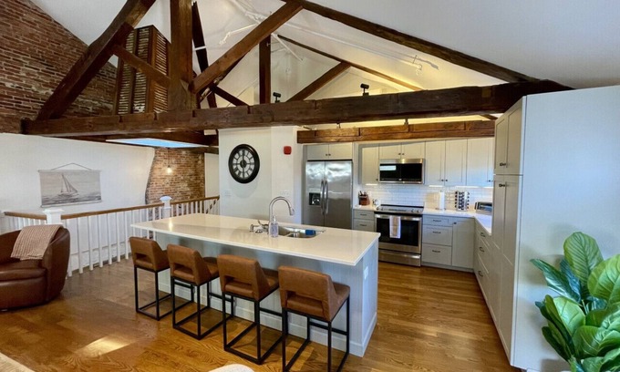 Portsmouth Apartment | The Penthouse at Penhallow