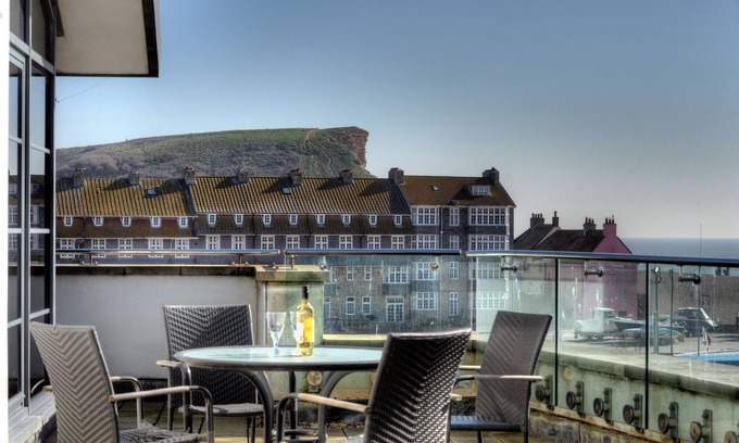 West Bay Cottage | The Penthouse