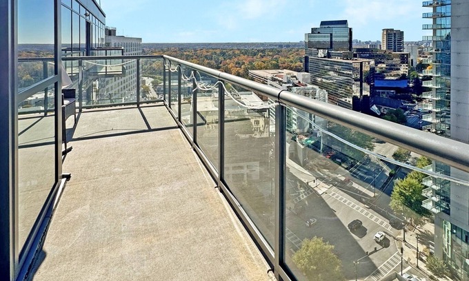 North Buckhead Apartment | The Penthouse | Pool | Modern Luxury | Shop| Workout