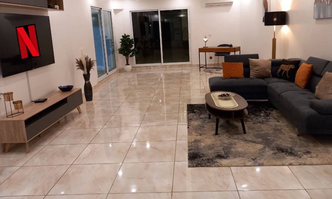 Cocody Apartment | THE PENTOUSE