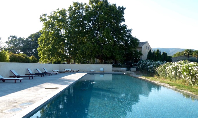 Puyvert Apartment | The perfect base camp to relax and explore the charm of Provence