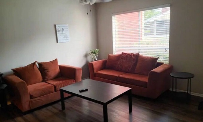 Lake Highlands Apartment | The Perfect cozy stay