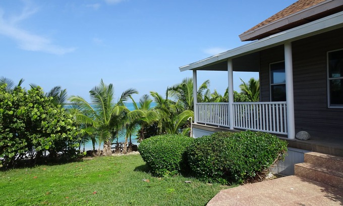 Rolleville House | The perfect escape to Paradise!This stunning 2/2 oceanfront home awaits you