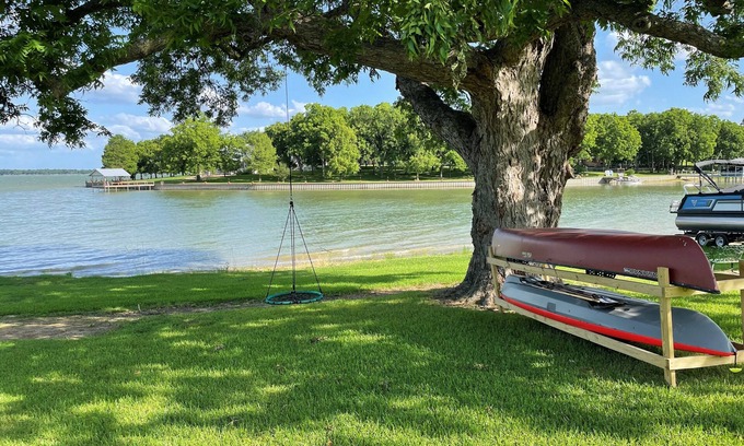 StarCrest Estates House | The Perfect Family Lake House on Richland-Chambers Reservoir
