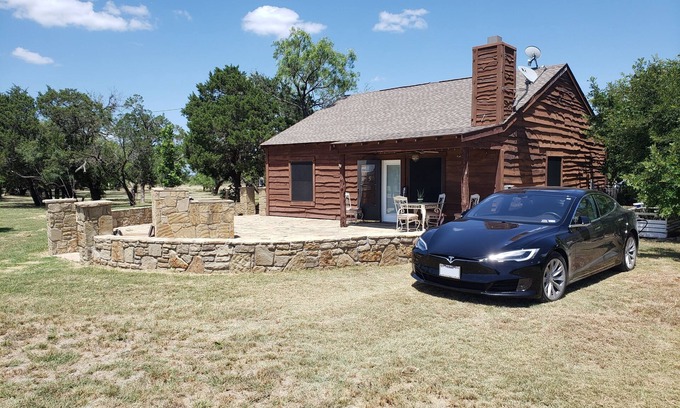 Palo Pinto County House | The perfect getaway to see the stars.
