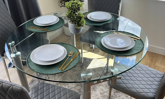 Gascoigne Apartment | The Perfect Home