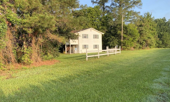 Minturn Apartment | The Perfect Home Base to Explore The Carolinas, See Family, or Find Quiet