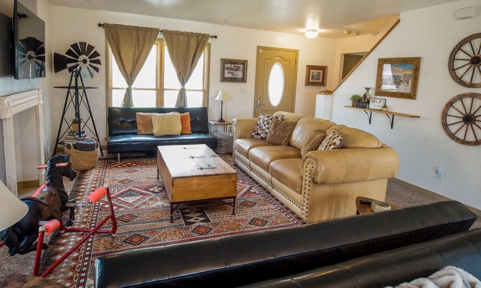 Delta House | THE PERFECT HOUSE FOR YOUR WESTERN COLORADO TRIP