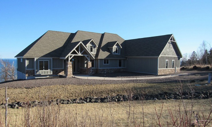 Two Harbors House | The Perfect Location for your North Shore Experience