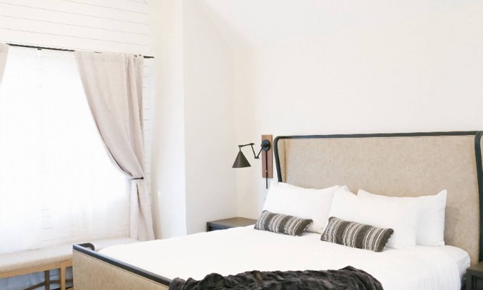 Midway Hotel | The Perfect Outdoor Getaway! Modern Retreat w/Scenic Adventures, Resort Access