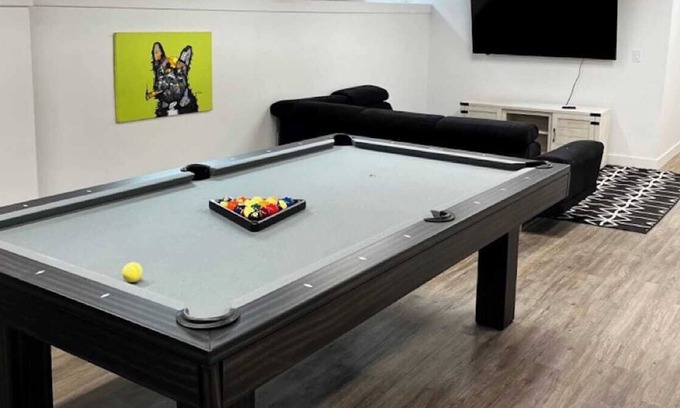 Downtown Columbus Apartment | The Perfect Pair: 2 Chic Condos in Columbus
