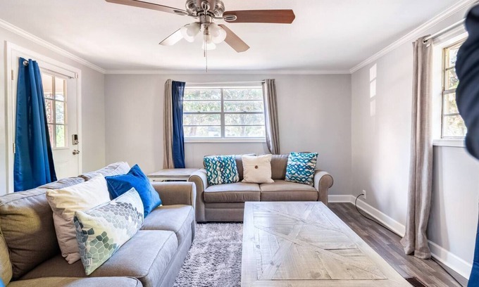 Fortson House | The perfect place to stay. Fort Moore and more
