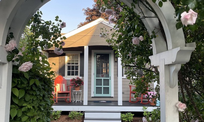 Provincetown Cottage | The Perfect Private Gem Cottage with Parking