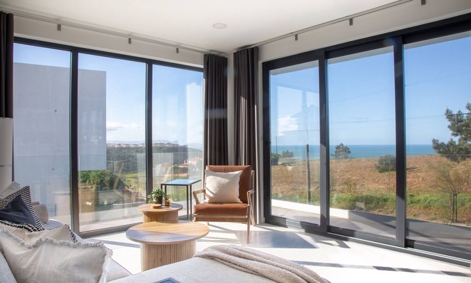 Ericeira Apartment | The "Perfect Suite"-top floor (only) of the house - views for miles/kilometers!