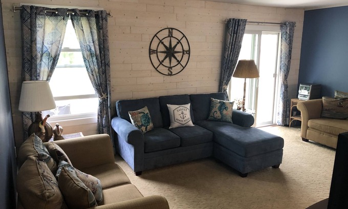 Village Green House | The Perfect Vacation Spot - Newly Renovated-Beautiful Historic Cape May