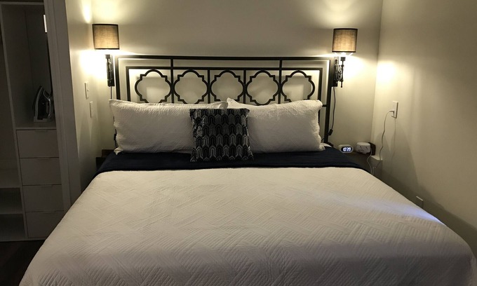 Isle of Palms Apartment | The Petite Retreat - Walk to Mayo Clinic!
