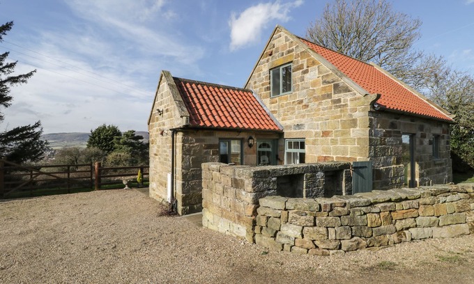 Briggswath Cottage | THE PIGGERY, character holiday cottage, with a garden in Sleights