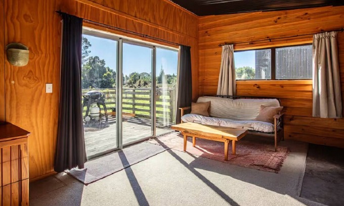 Parapara Cabin | The Piggery