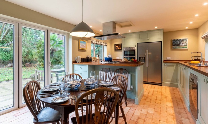 Parham House | The Pightle - Three Bedroom House, Sleeps 5