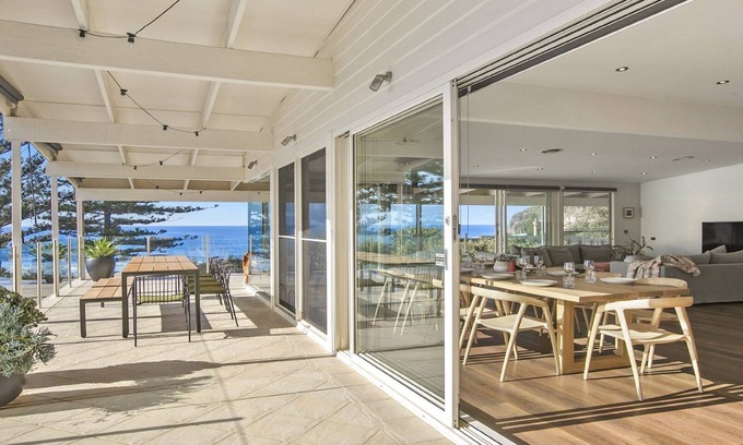Killcare House | The Pines on Killcare Beach - beachside luxury for all the family