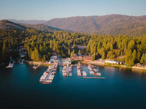 Bass Lake Resort | The Pines Resort & Conference Center