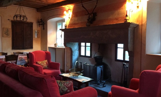 Piedilago Apartment | THE PINK ROSE