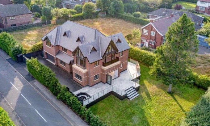 Edwalton House | The Pinnacle - 5 Bed 'Finalist' in Homebuilding & Renovating New Build Home of the Year 2019