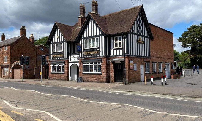 Wigston Hotel | The Plough Inn Wigston