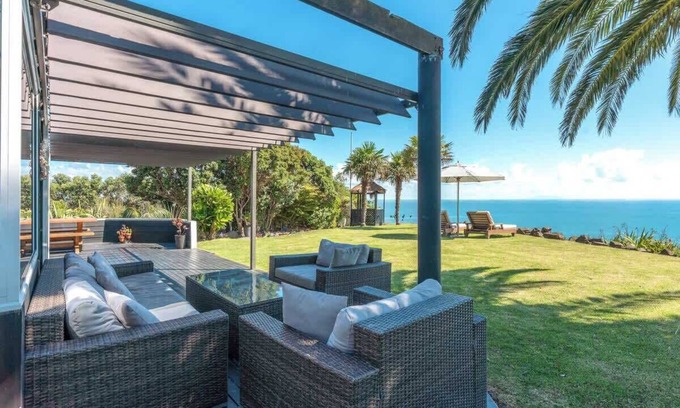 Onetangi House | The Point | Stay Waiheke