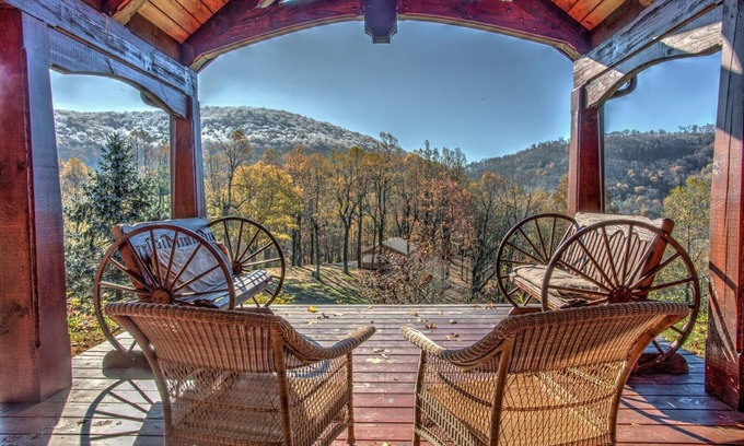 Gerton Cabin | The Poplars at Bearwallow Mountain | Two Combined Lodges| Pavilion for Weddings and Events