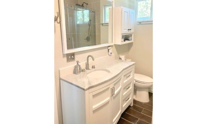 Fort Worth House | The Poppy Hideaway - 5 min walk to Lake Worth!