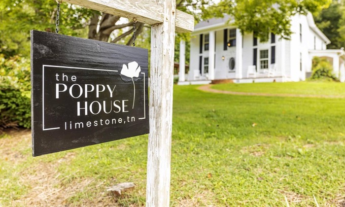 Washington County House | The Poppy House - Limestone Farmhouse Getaway