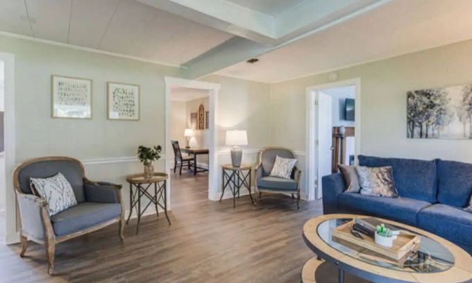 Chapel Hill House | The Porch near Henry Horton- 3 Bedroom Home