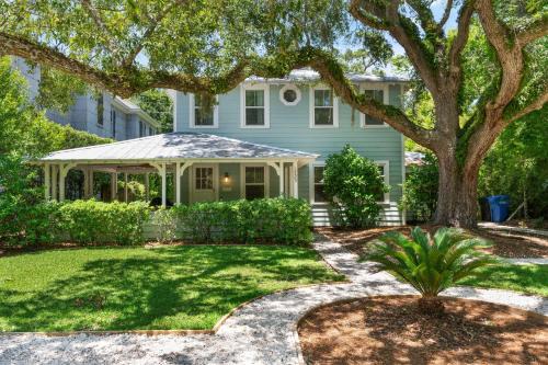 East Beach House | The Porchside Cottage - 1725 Bruce Drive