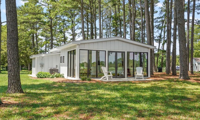 Temperanceville House | The Porter's Barn - fancy little waterfront home with deep-water boat dock and firepit