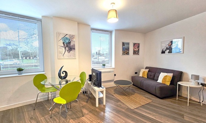 Barnwood Apartment | The Post House One by Fortuna Property, The Post House One Apartment