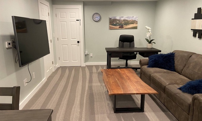 Broomfield Condo | The Premier Corporate Condo of Broomfield