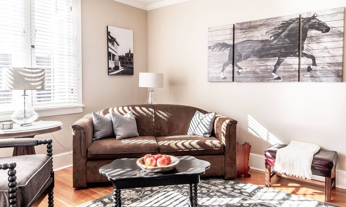Nob Hill Apartment | The Prescott Carriage House on Union - Walking Distance from Downtown Prescott