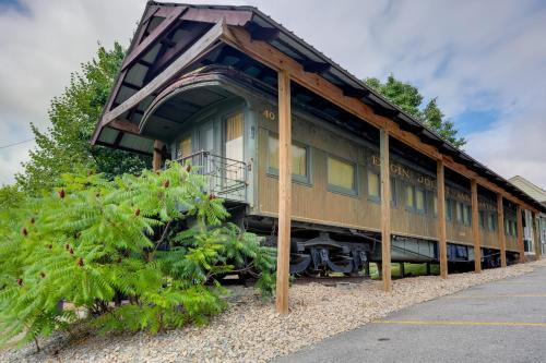 Adrian Furnace House | The Presidential Stay, Converted Railcar in DuBois
