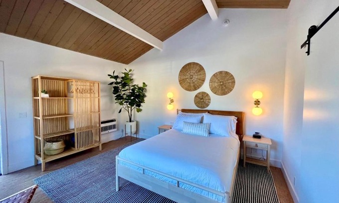 Upper East Hotel | The Presidio