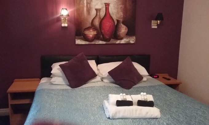 Netley Bed & Breakfast | The Prince Consort