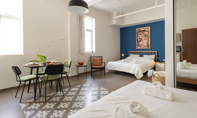Haifa Apartment | The Printhouse Downtown Studio 10